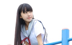 男人迈开腿尝尝你的草莓